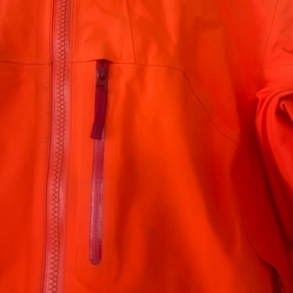 Arcteryx Beta SV - Picture 4 of 6